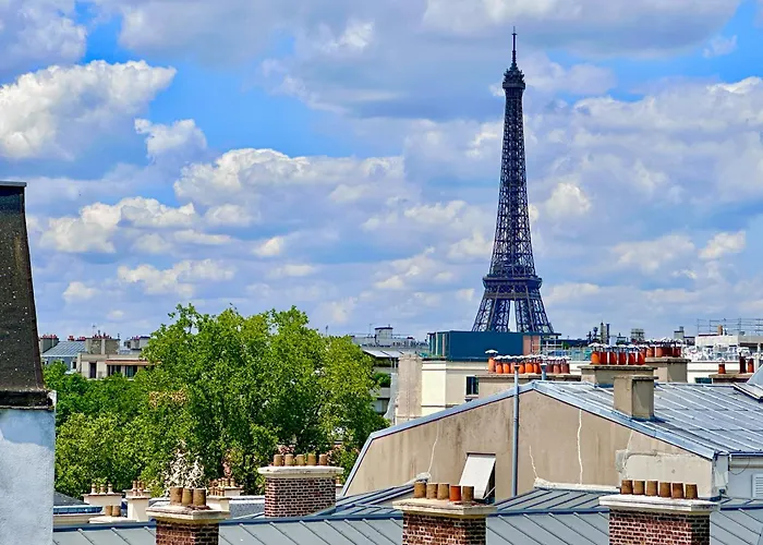 Eiffel Tower View + Terrace Saint Germain Des Pres Appartement Parijs