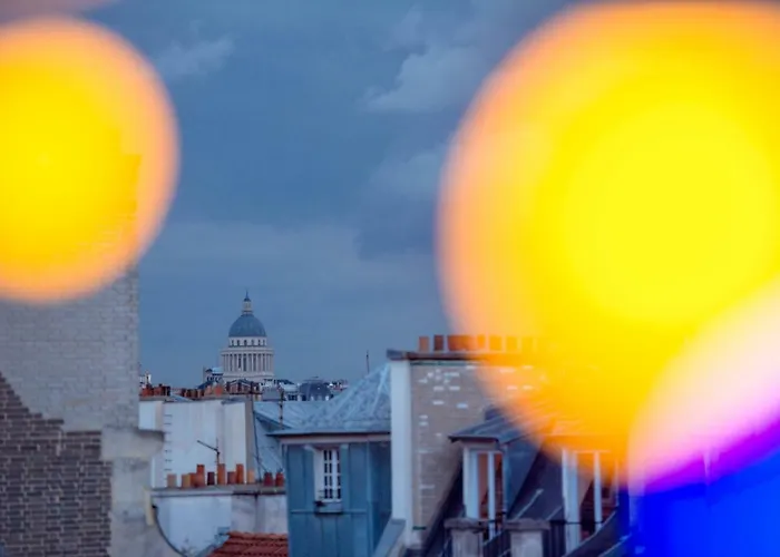 Апартаменты Eiffel Tower View + Terrace Saint Germain Des Pres Париж